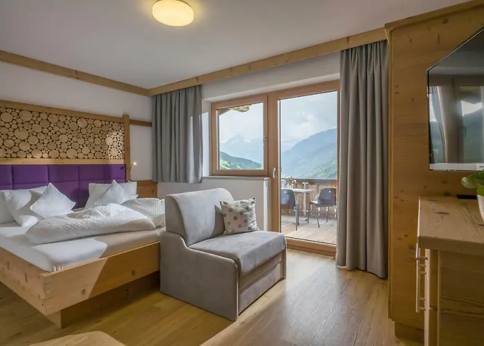 Bergsonne Apartment *